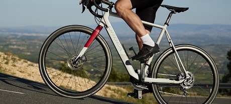 Right Bike Cycle Up Road Incline